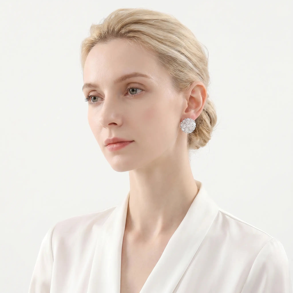 Lisizen Handmade Crystal Flower Earrings for Adults, Unique Fashion Gentle Versatile Elegant Light Luxury Minimalist Design, Feminine Bling Effect Ear Accessories, DZEH6067, Sparkling Ear Jewelry